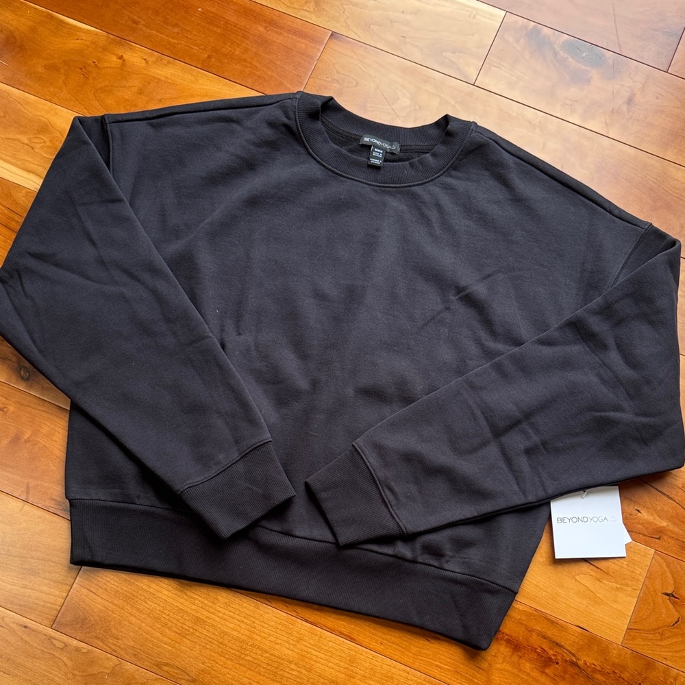 Beyond Yoga Black Crewneck Sweatshirt